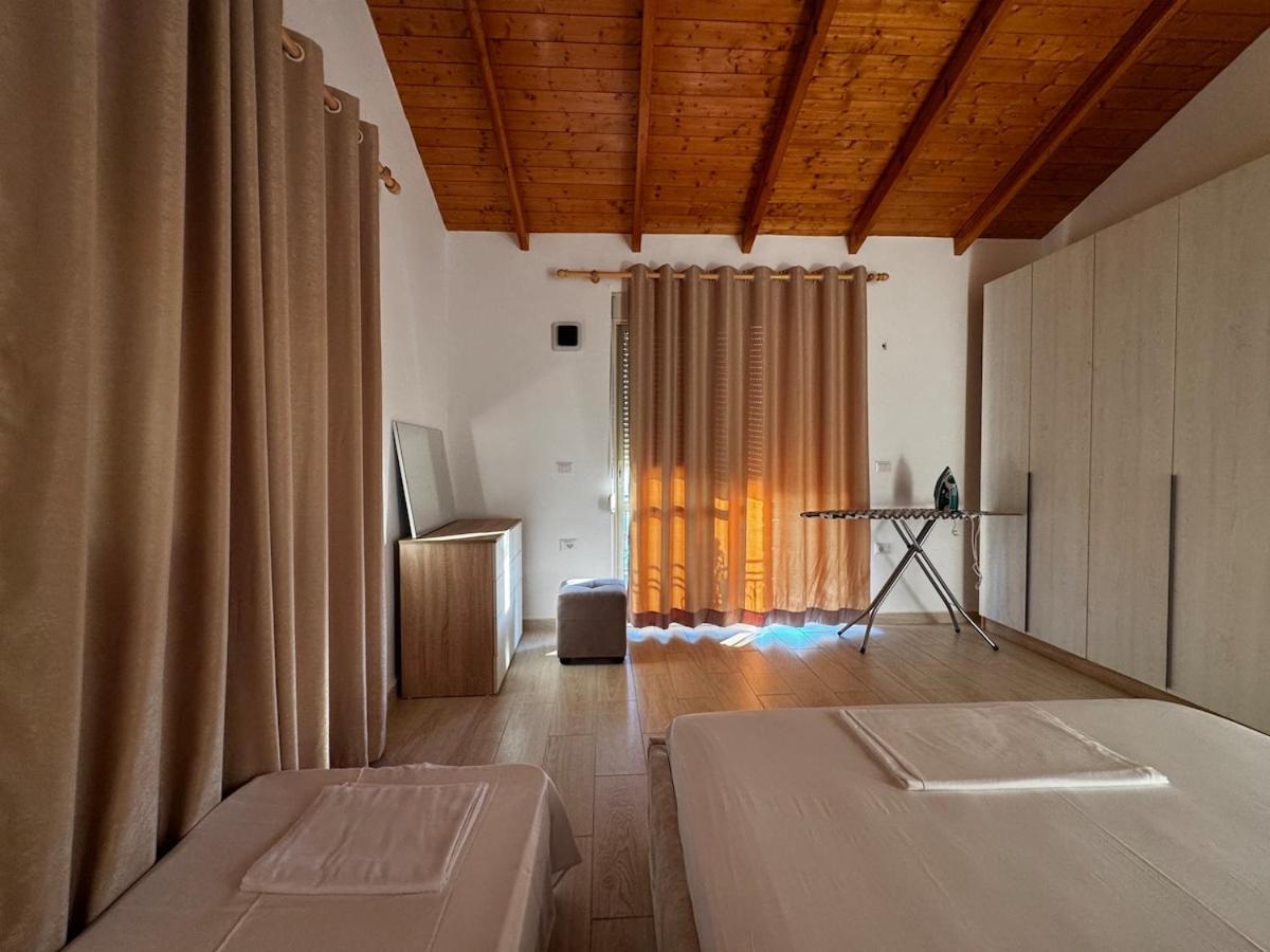 Premium Jonufer Apartamento Vlorë