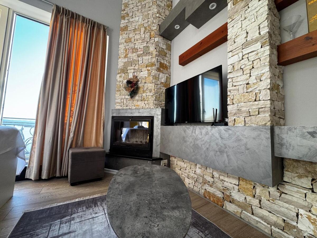 Premium Jonufer Apartamento Vlorë